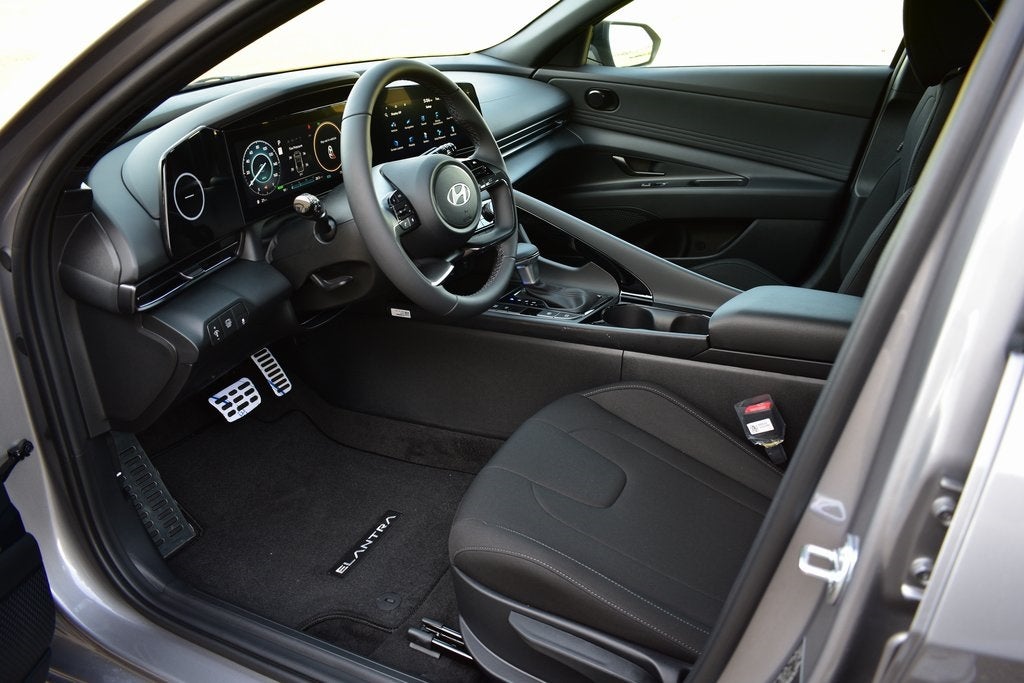 2025 Hyundai Elantra Hybrid SEL Sport