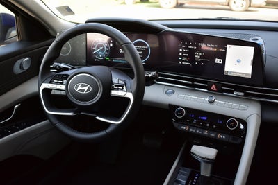 2025 Hyundai Elantra Hybrid Limited