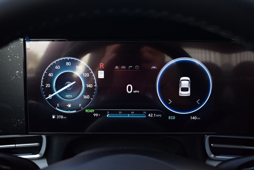 2025 Hyundai Elantra Hybrid Limited