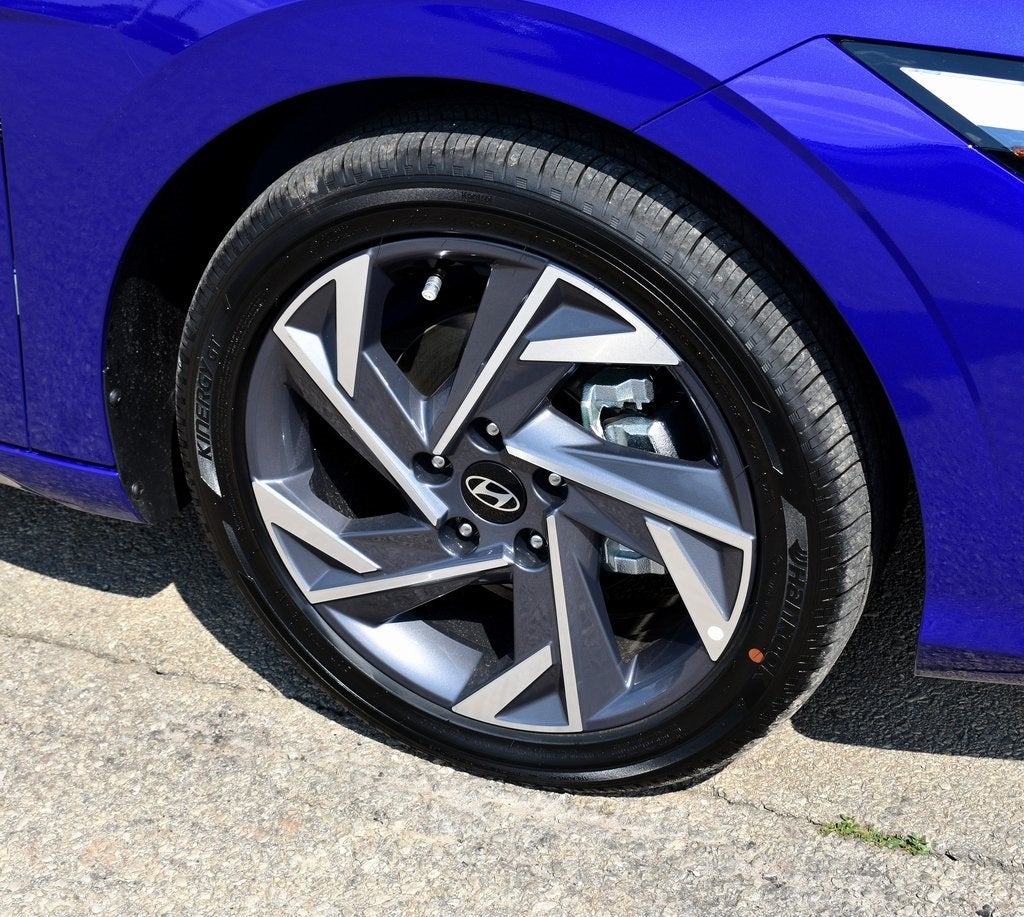 2025 Hyundai Elantra Hybrid Limited