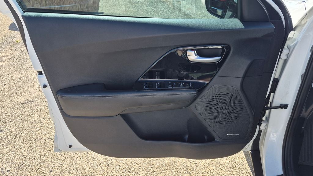 2022 Kia Niro Touring