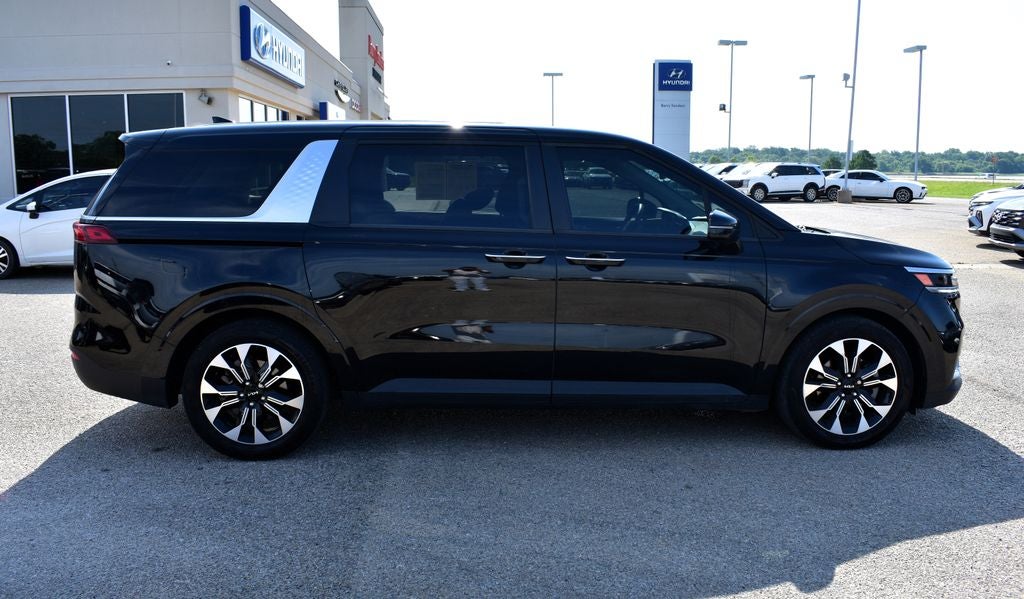 2024 Kia Carnival EX