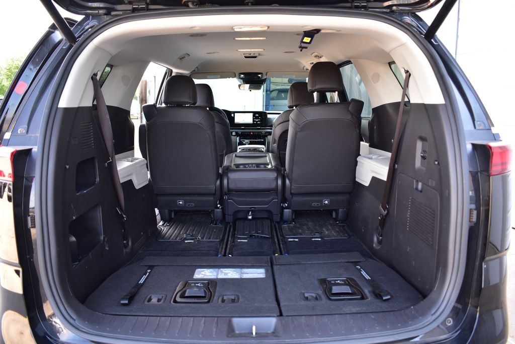 2024 Kia Carnival EX