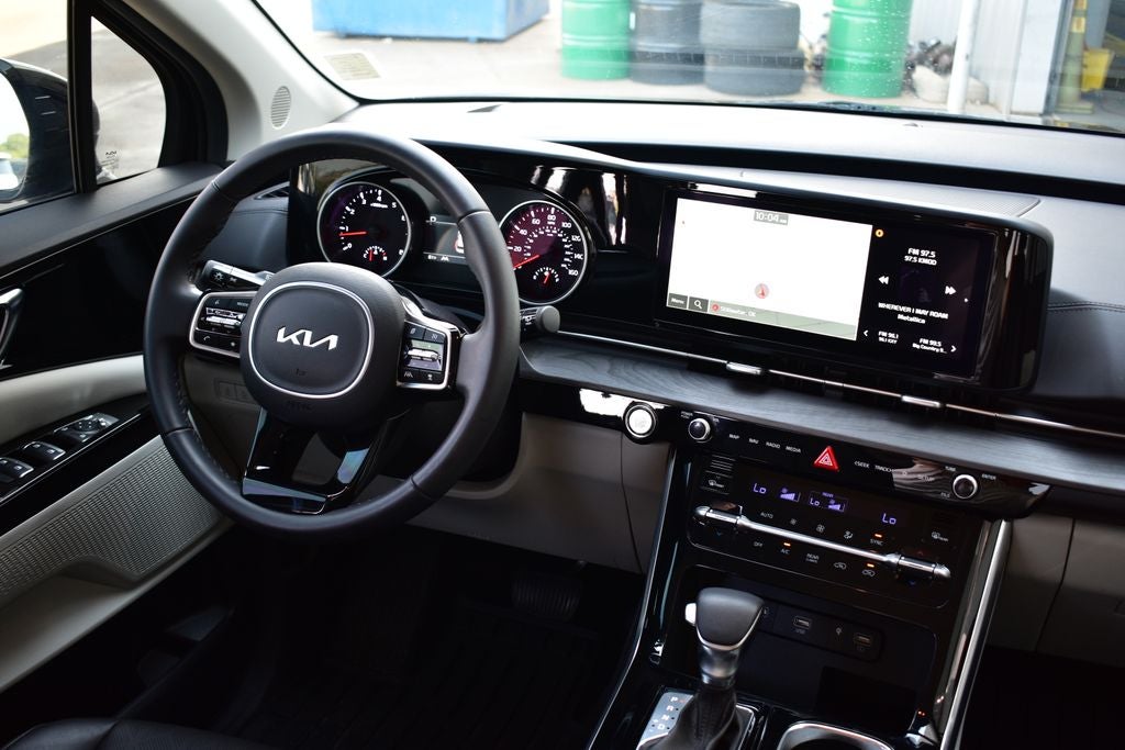 2024 Kia Carnival EX