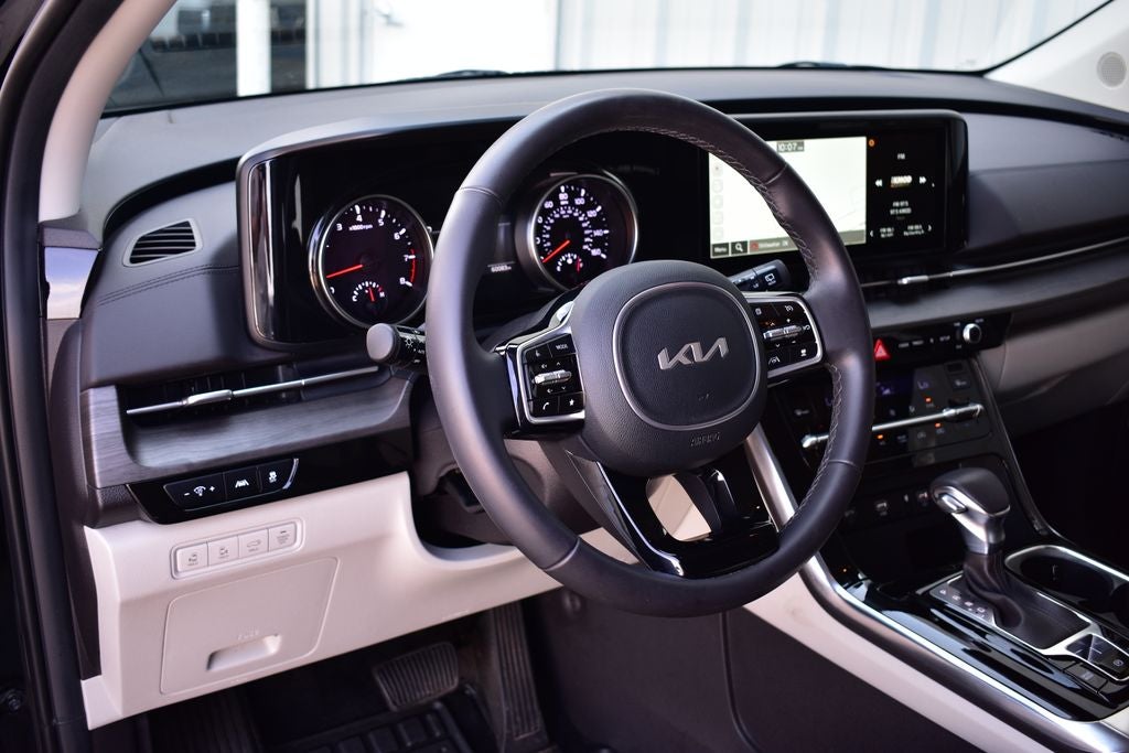 2024 Kia Carnival EX