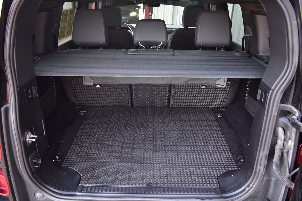 2025 Land Rover Defender 110 S AWD