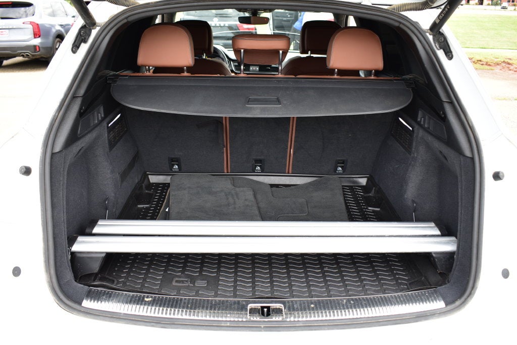 2023 Audi Q5 45 S line Premium quattro