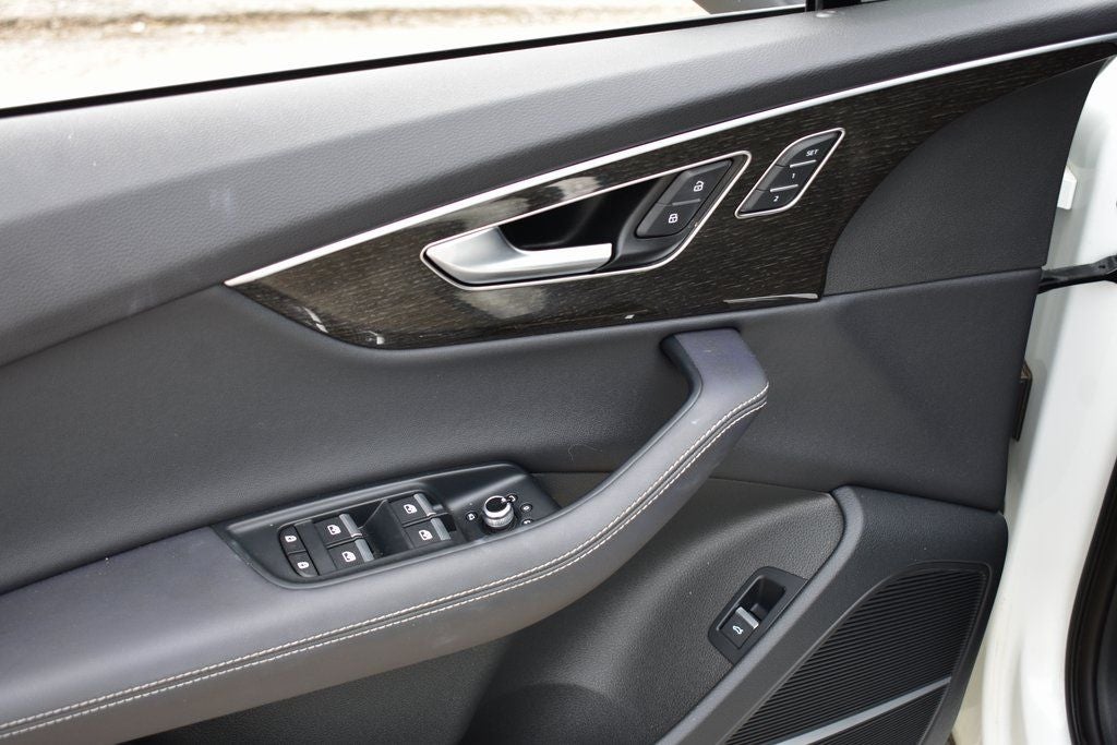 2025 Audi Q7 55 Premium Plus quattro