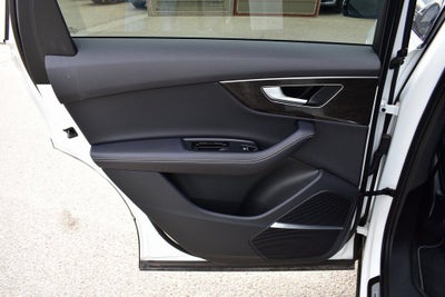 2025 Audi Q7 55 Premium Plus quattro