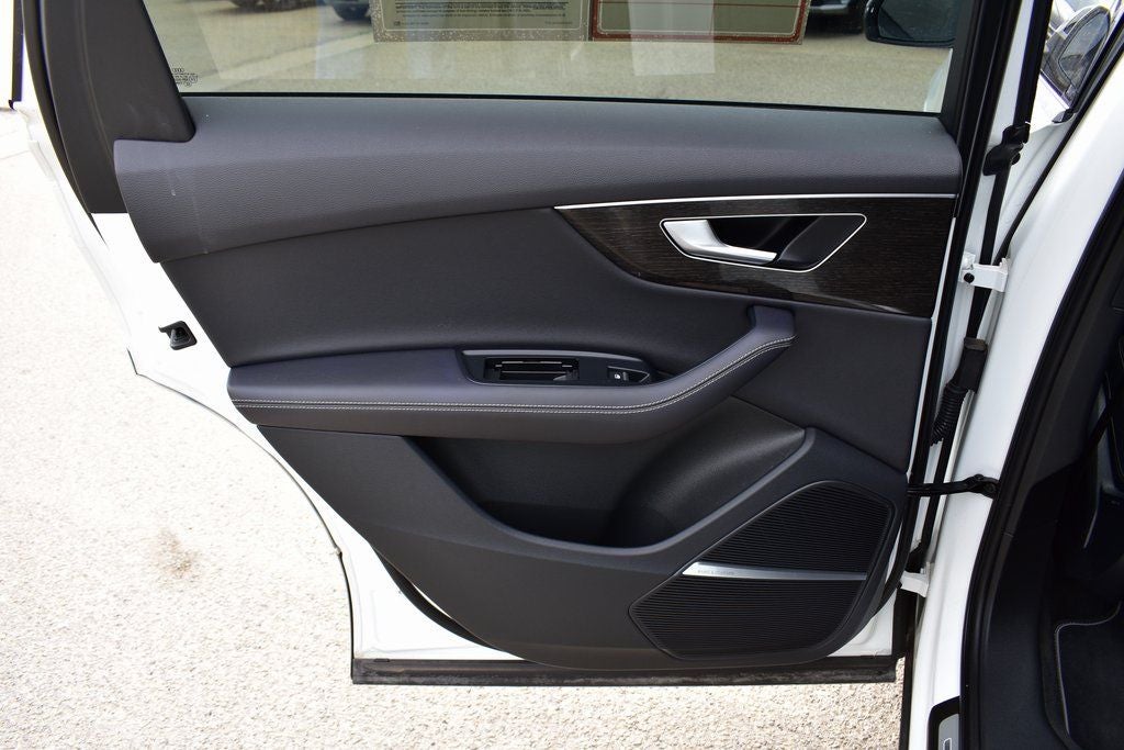 2025 Audi Q7 55 Premium Plus quattro