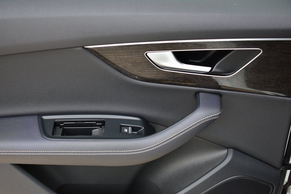 2025 Audi Q7 55 Premium Plus quattro