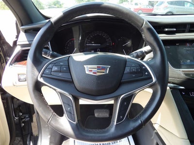 2017 Cadillac XT5 Luxury AWD
