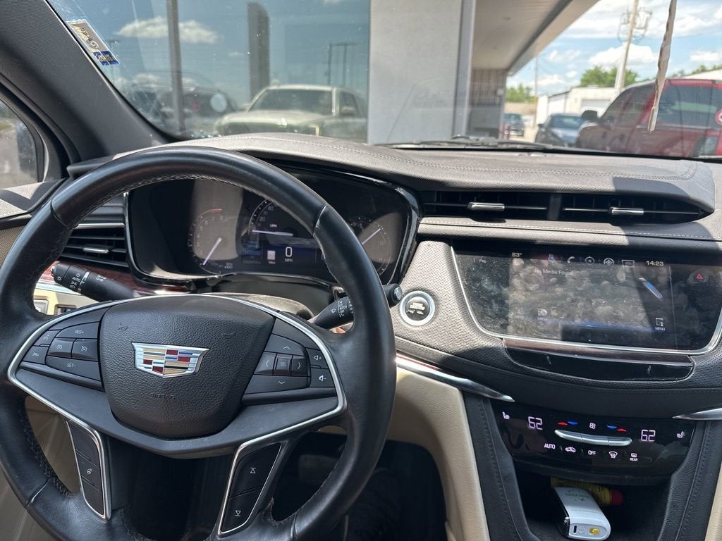 2017 Cadillac XT5 Luxury AWD