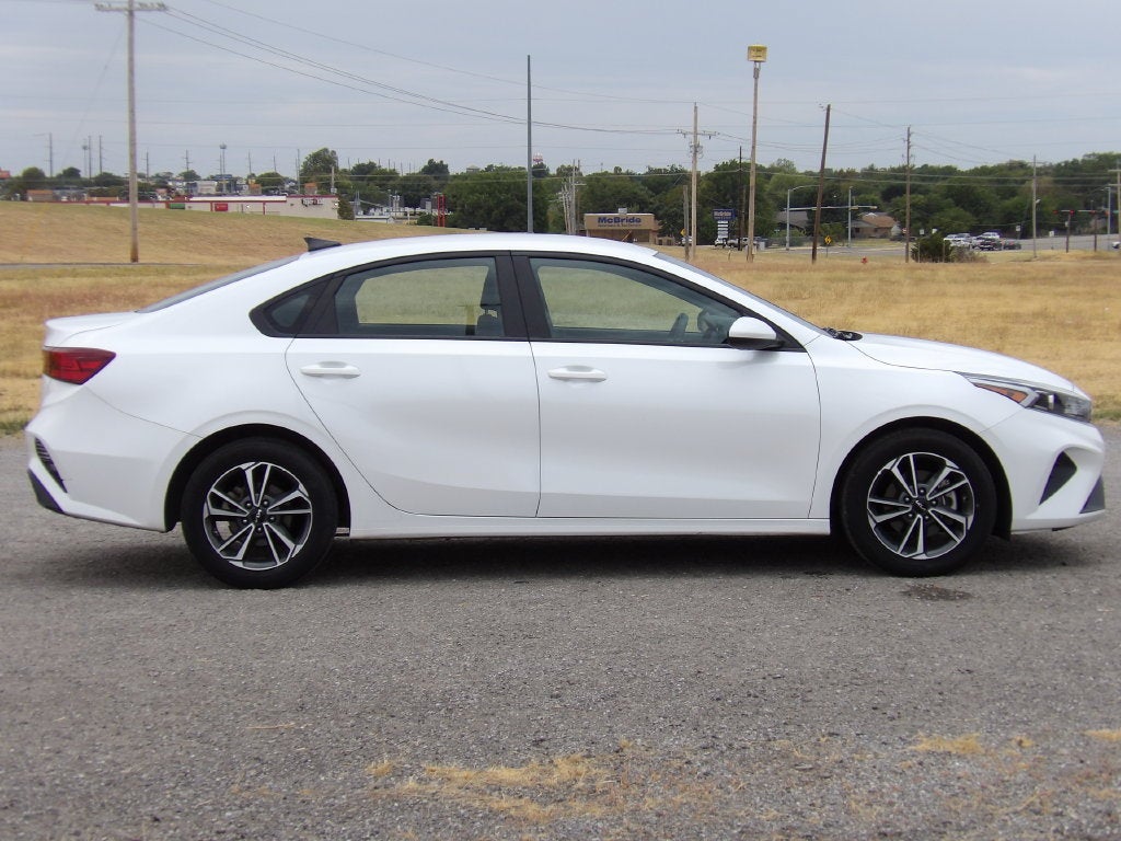 2024 Kia Forte LXS