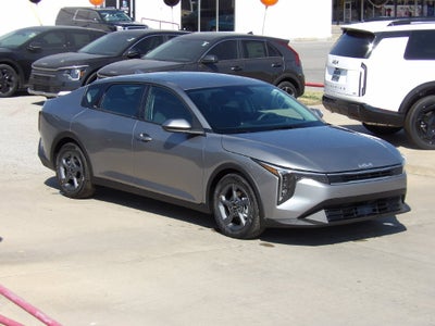 2026 Kia K4 LXS