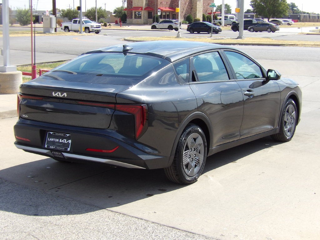 2026 Kia K4 LX
