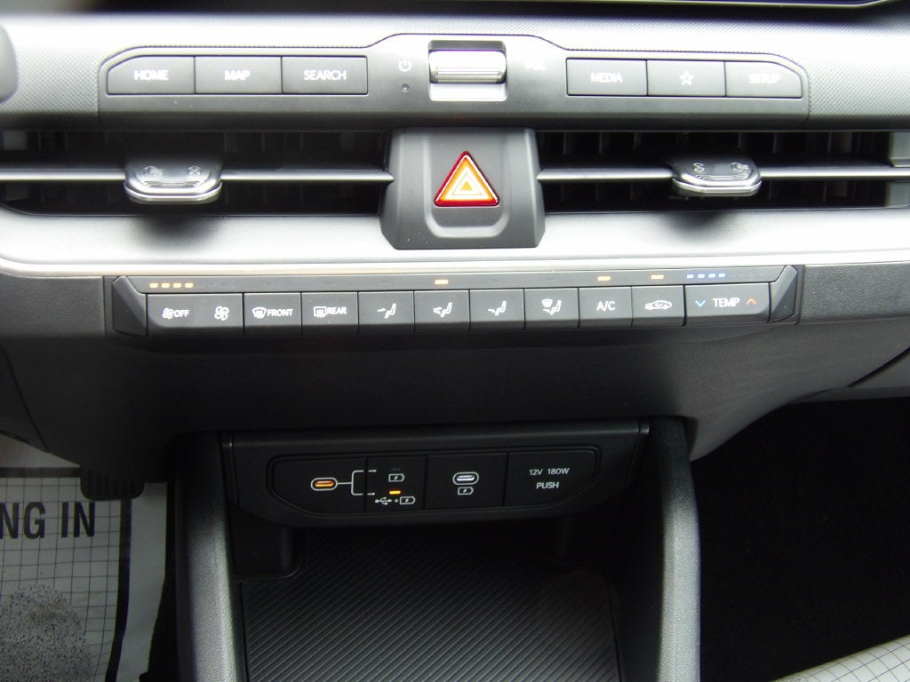 2026 Kia K4 LX