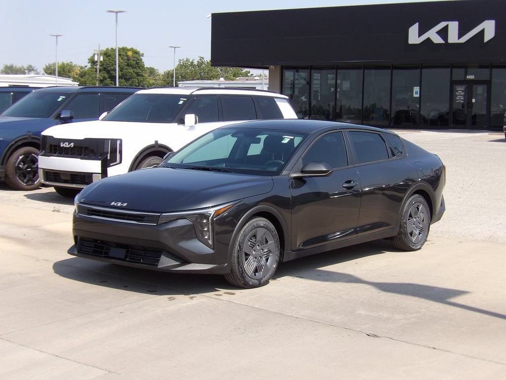 2026 Kia K4 LX