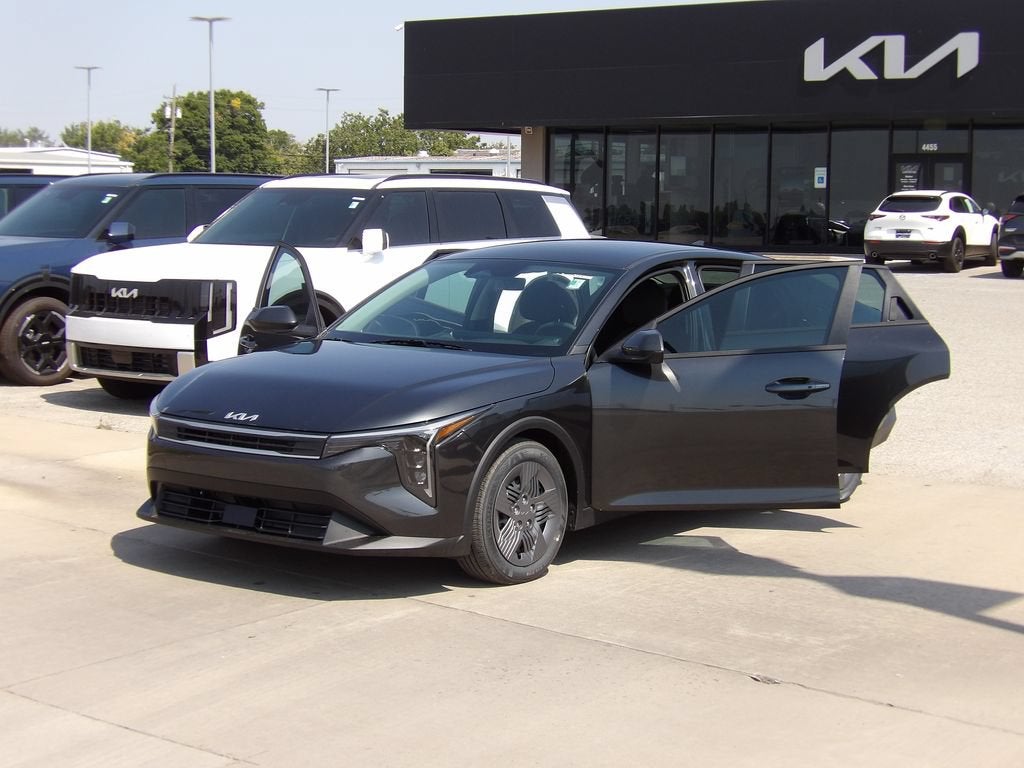 2026 Kia K4 LX