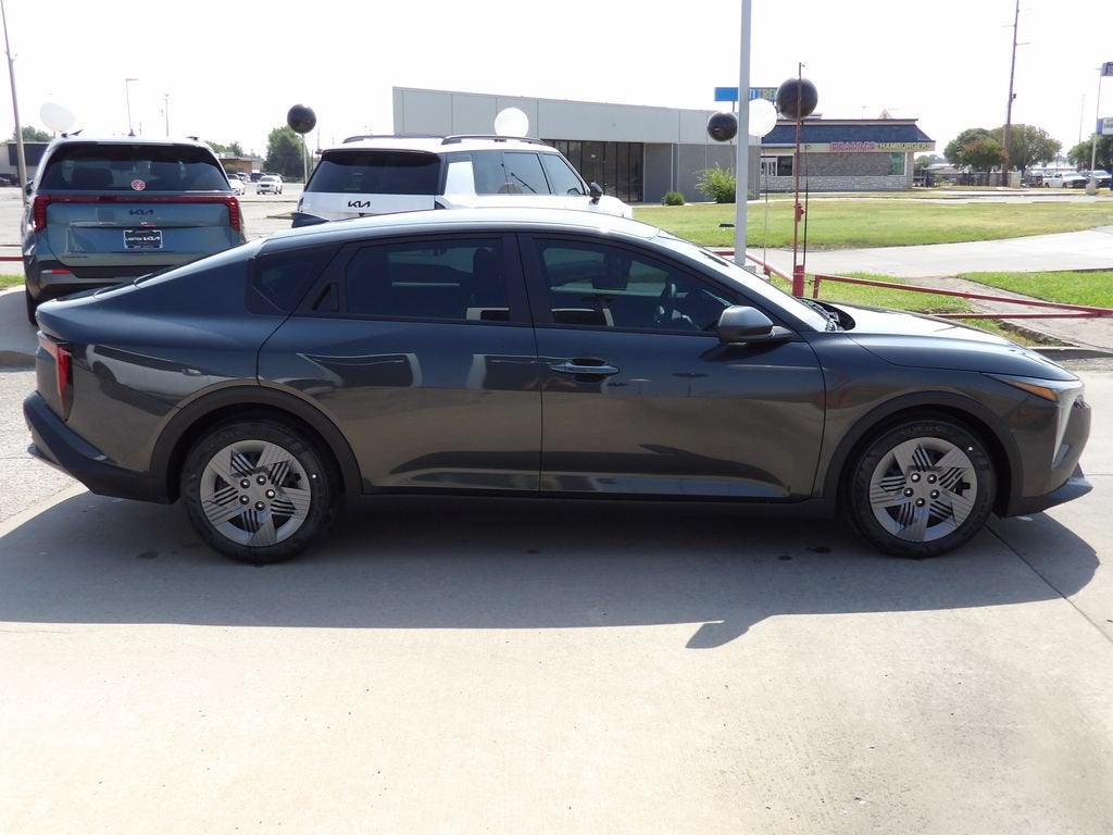 2026 Kia K4 LX