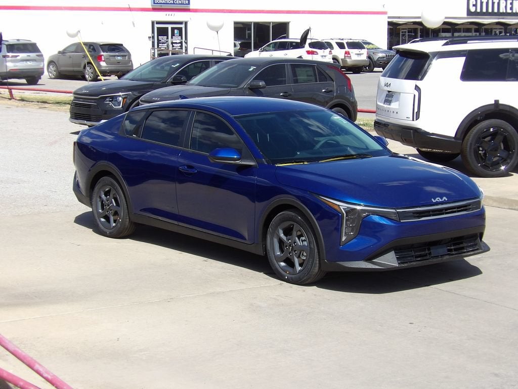 2026 Kia K4 LXS
