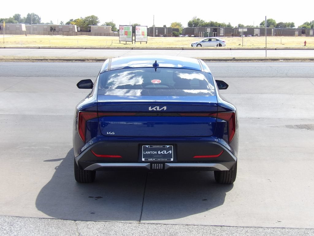 2026 Kia K4 LXS