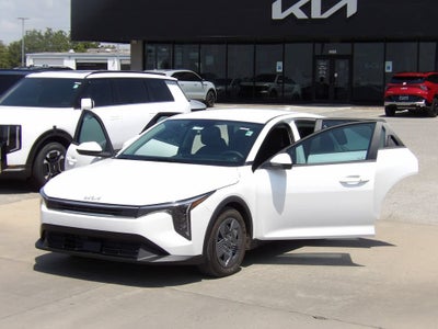 2026 Kia K4 LX