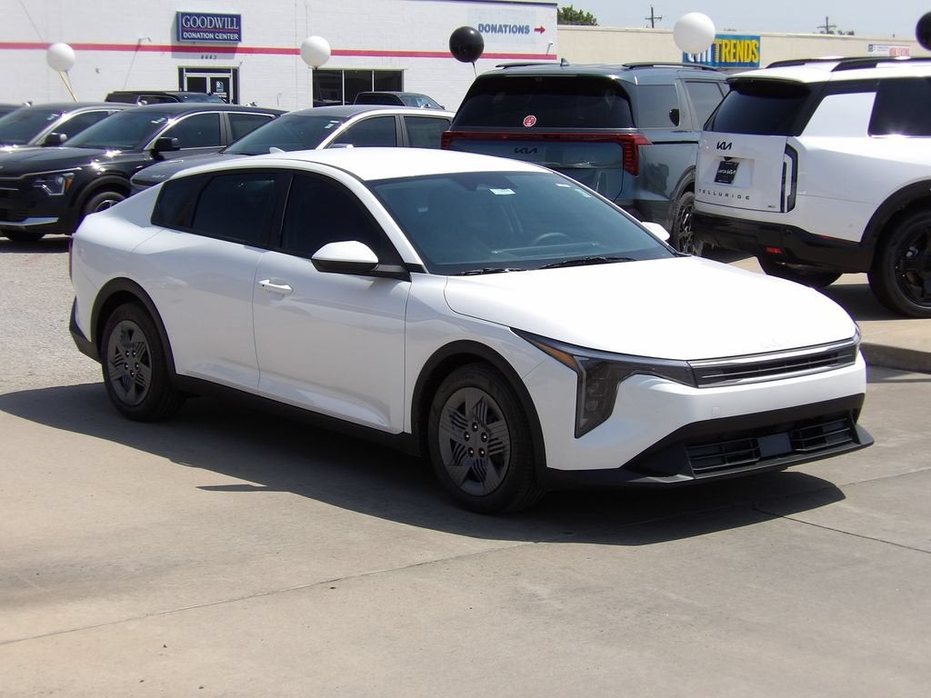 2026 Kia K4 LX