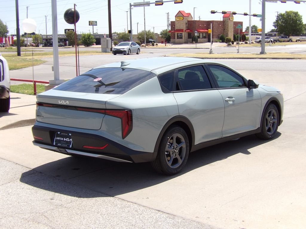 2026 Kia K4 LXS