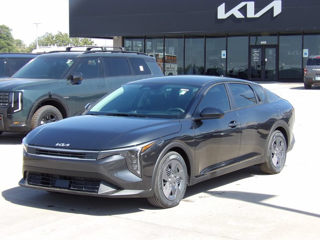 2026 Kia K4 LX