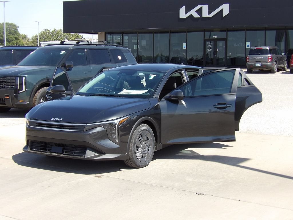 2026 Kia K4 LX
