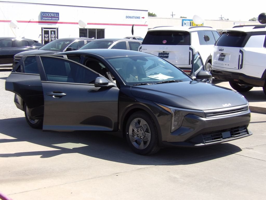 2026 Kia K4 LX