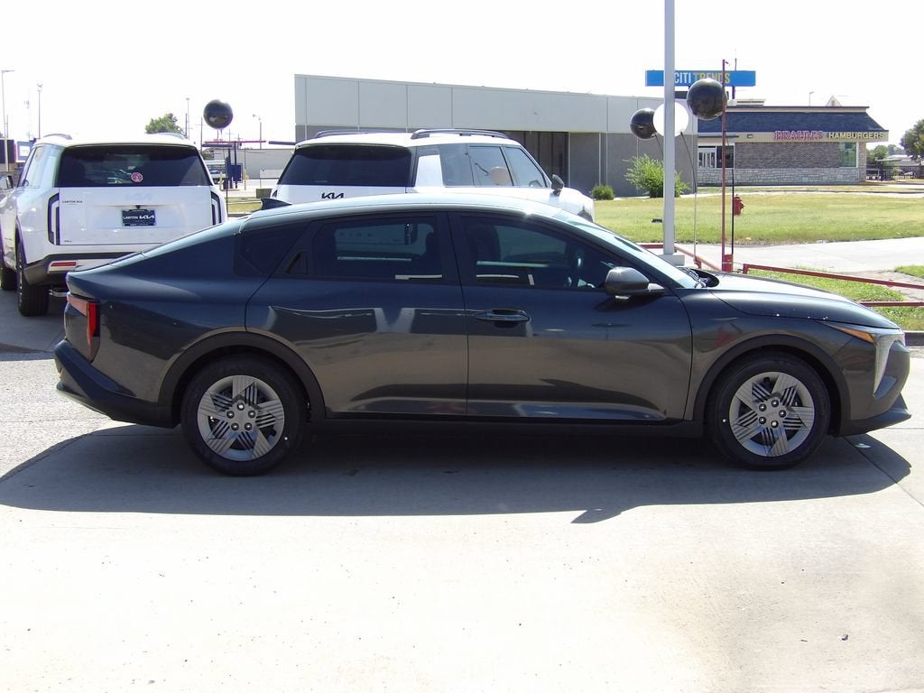 2026 Kia K4 LX