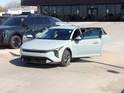 2026 Kia K4 LXS