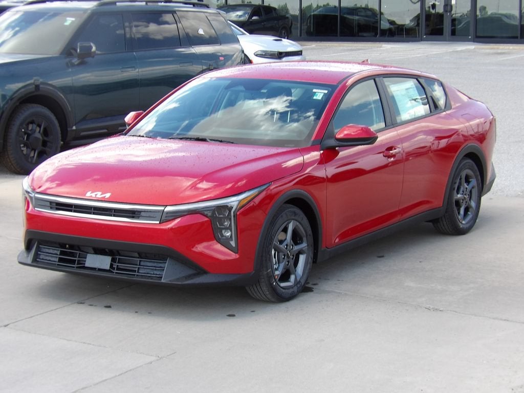 2026 Kia K4 LXS