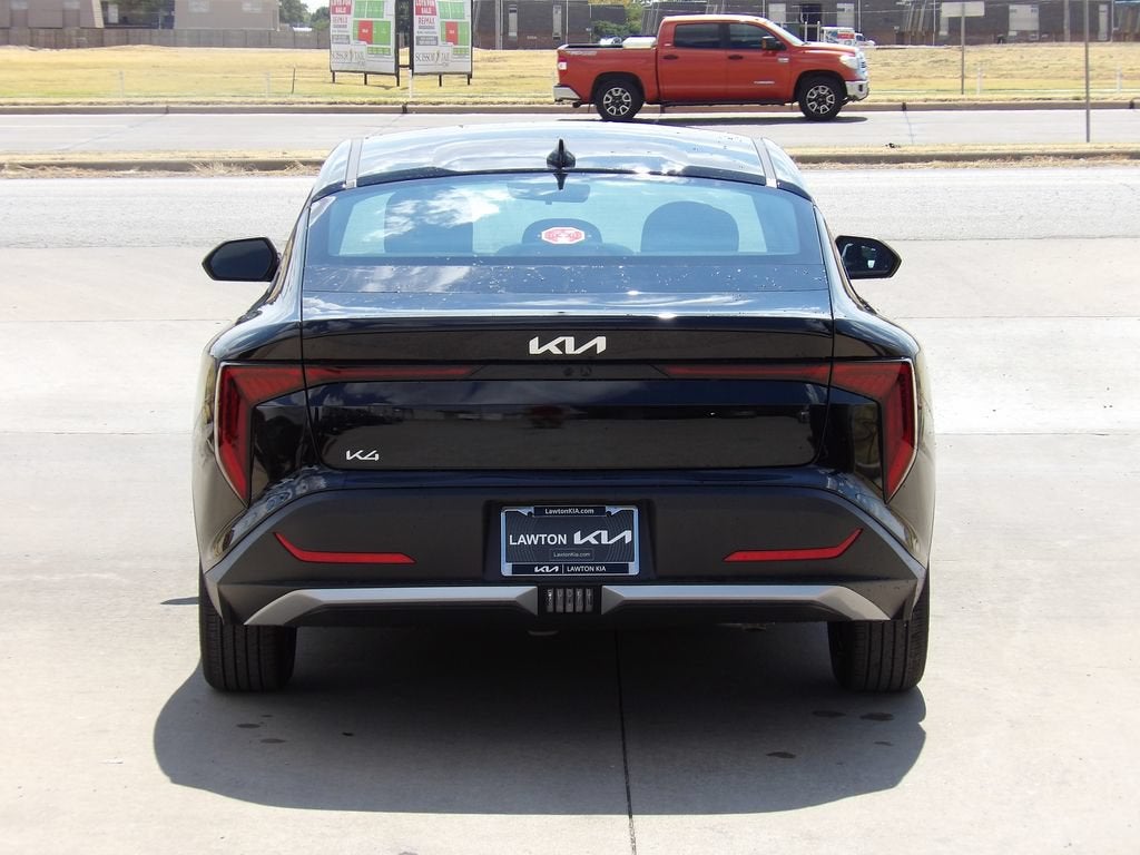 2026 Kia K4 LXS