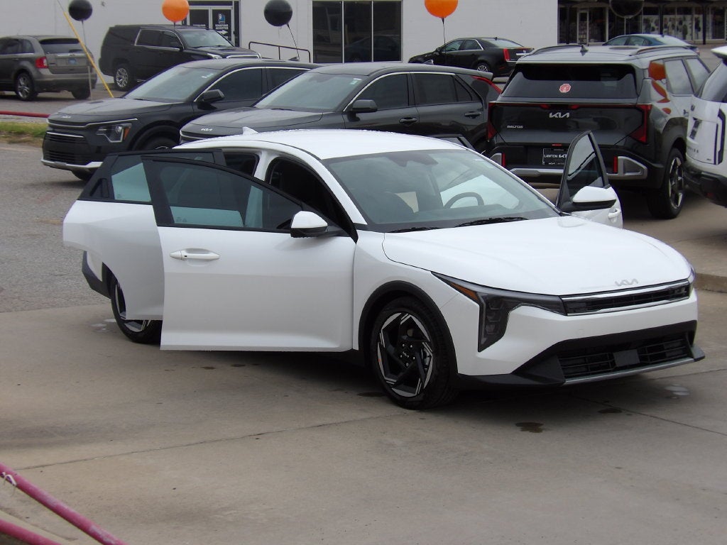 2026 Kia K4 LX