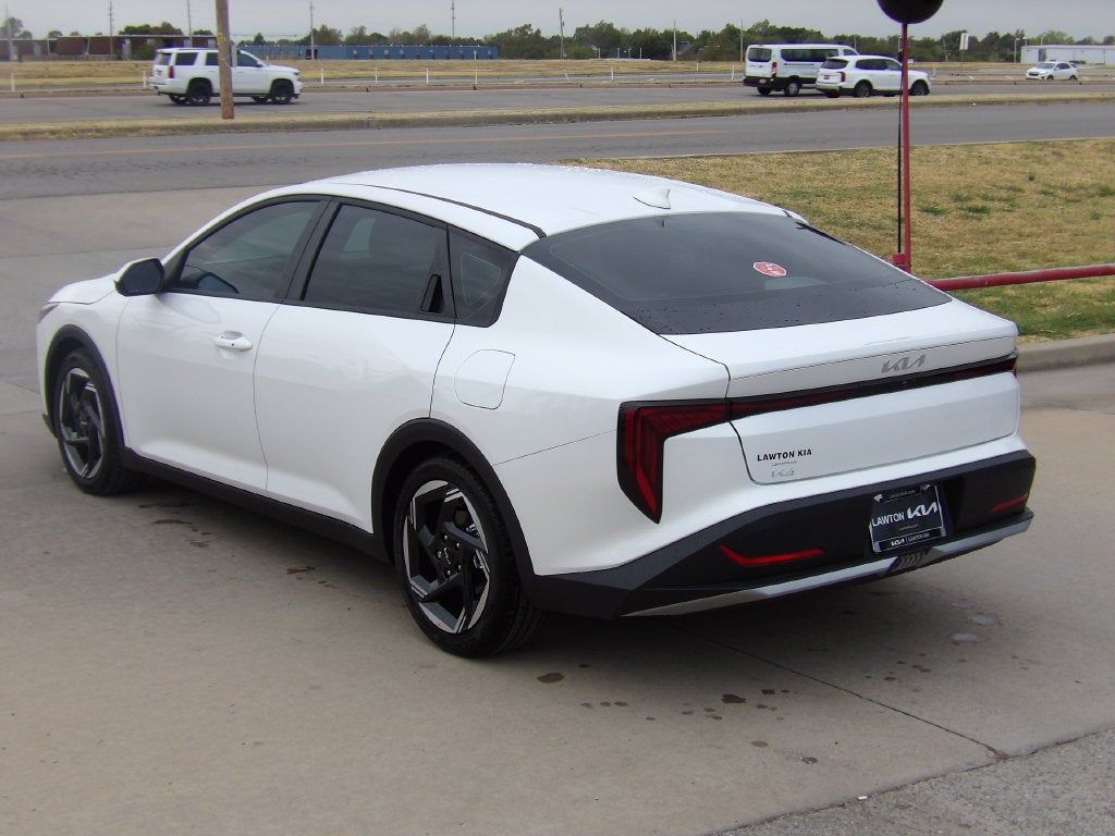 2026 Kia K4 LX
