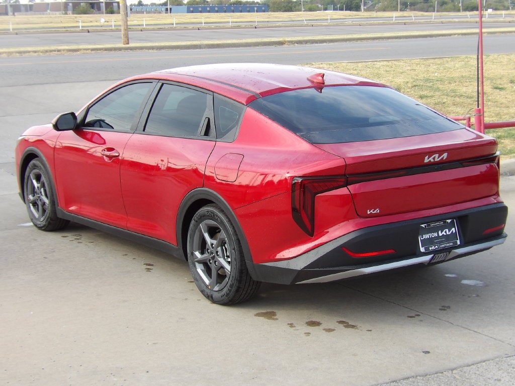 2026 Kia K4 LXS