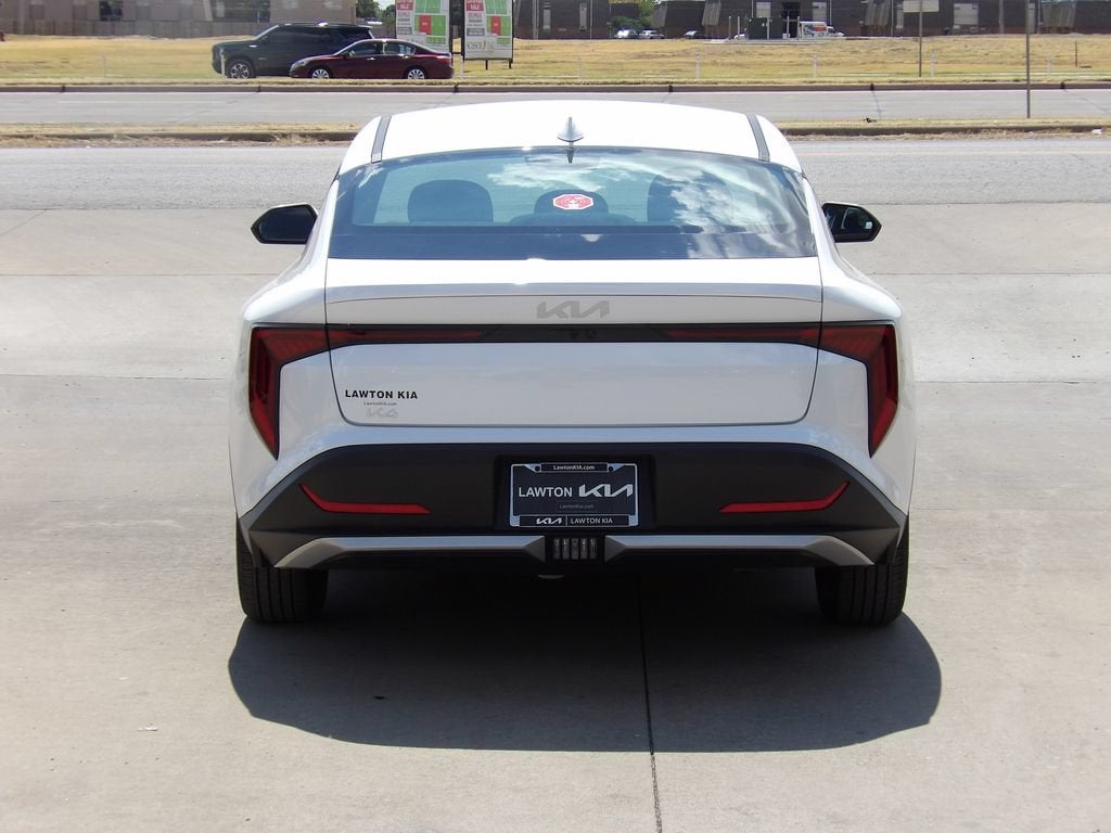 2026 Kia K4 LXS