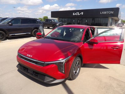 2026 Kia K4 LXS