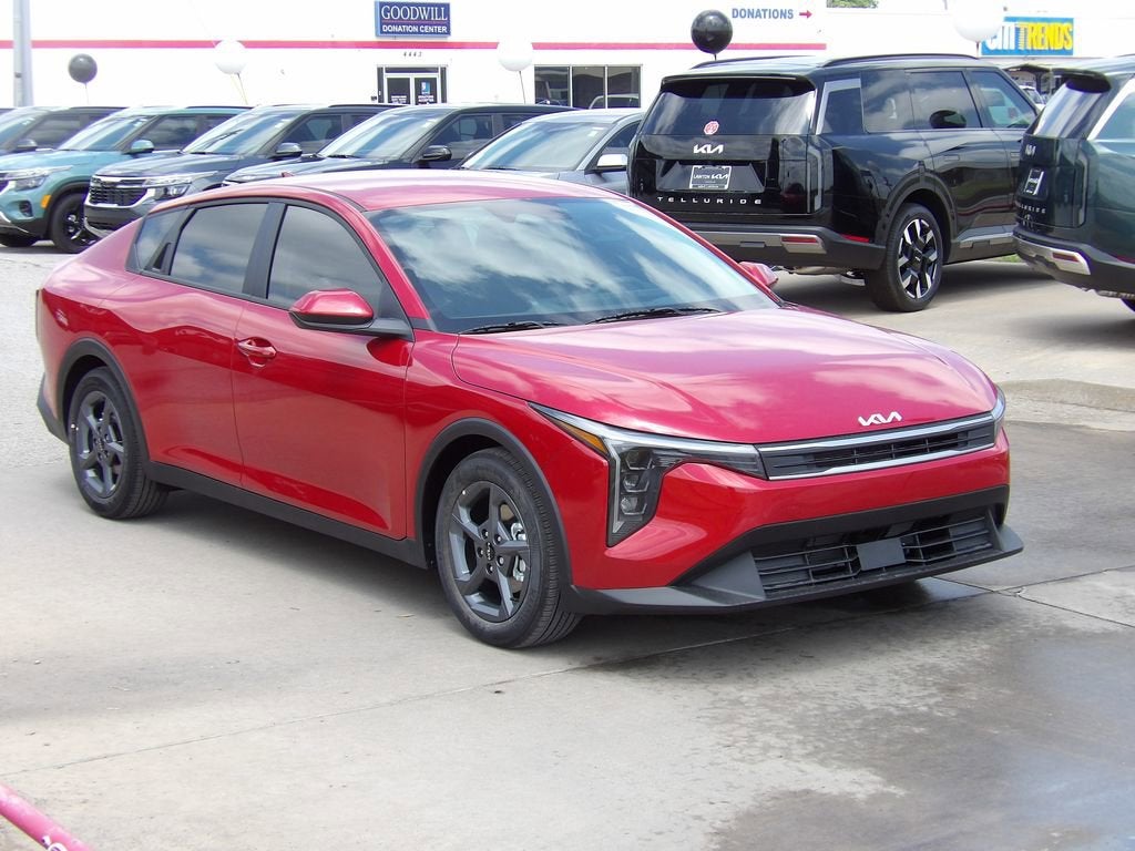 2026 Kia K4 LXS