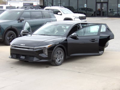 2026 Kia K4 LX