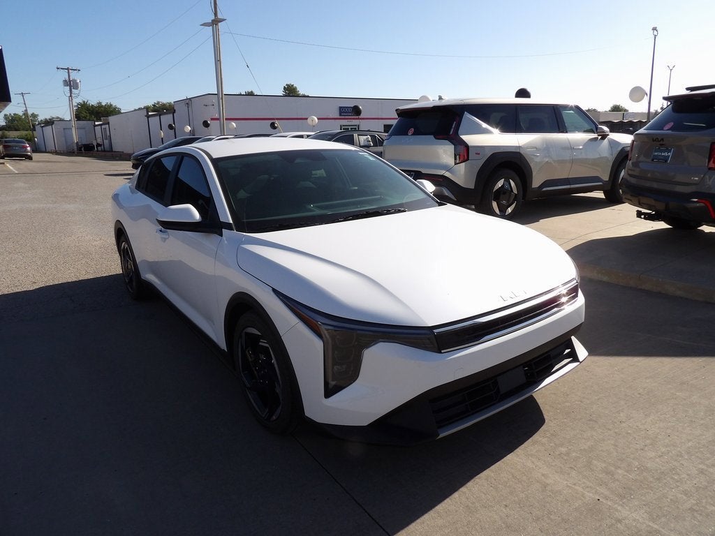 2025 Kia K4 EX