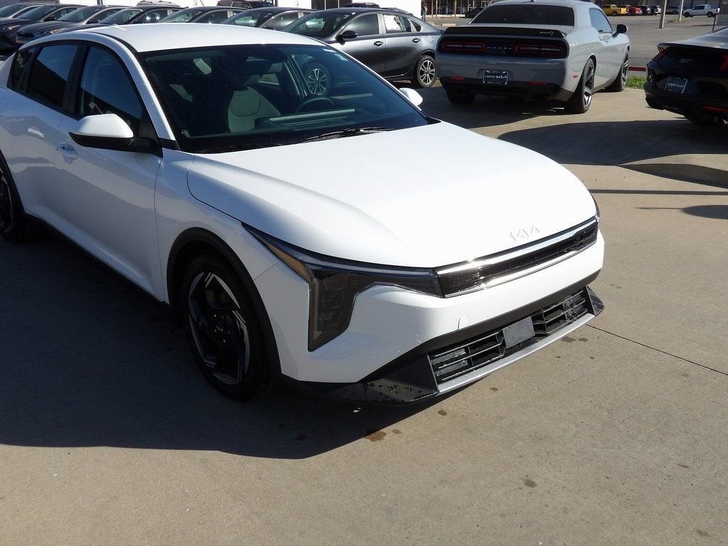 2025 Kia K4 EX