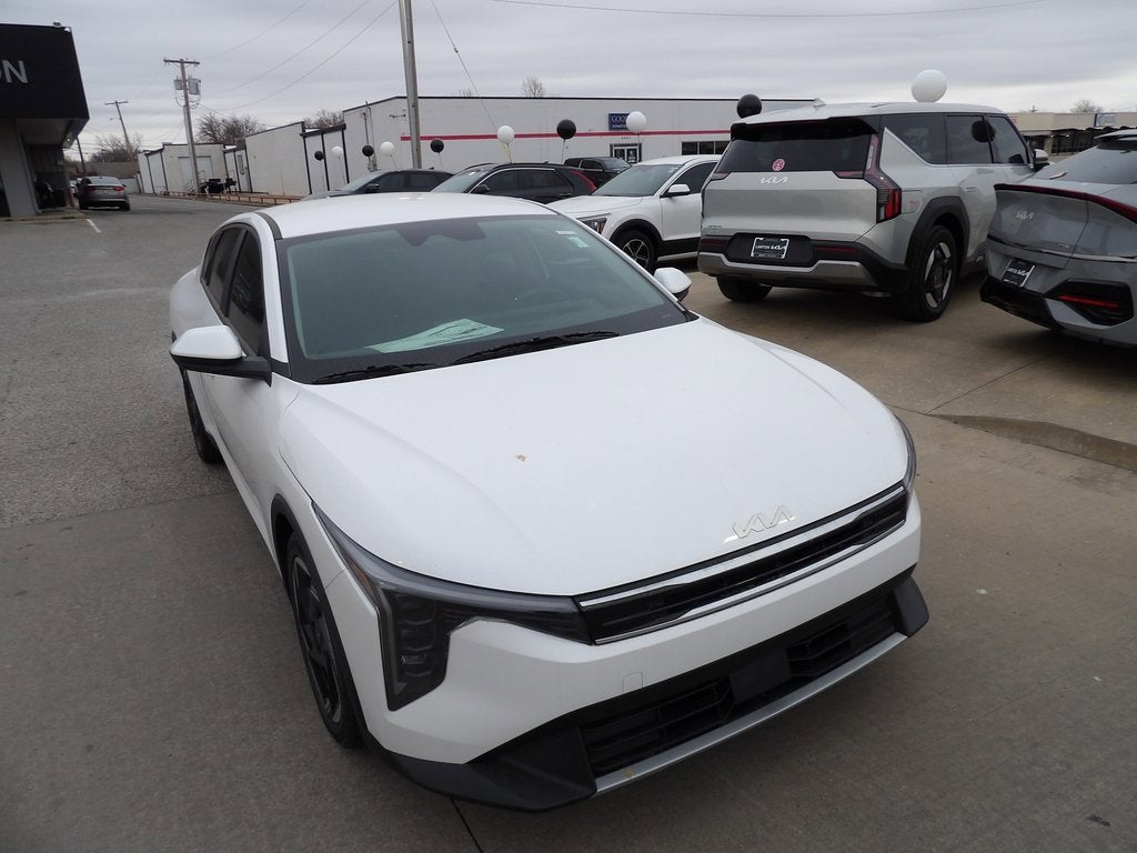 2025 Kia K4 EX