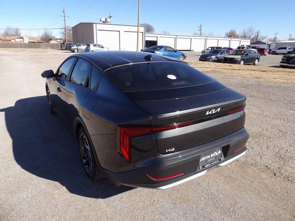 2025 Kia K4 EX