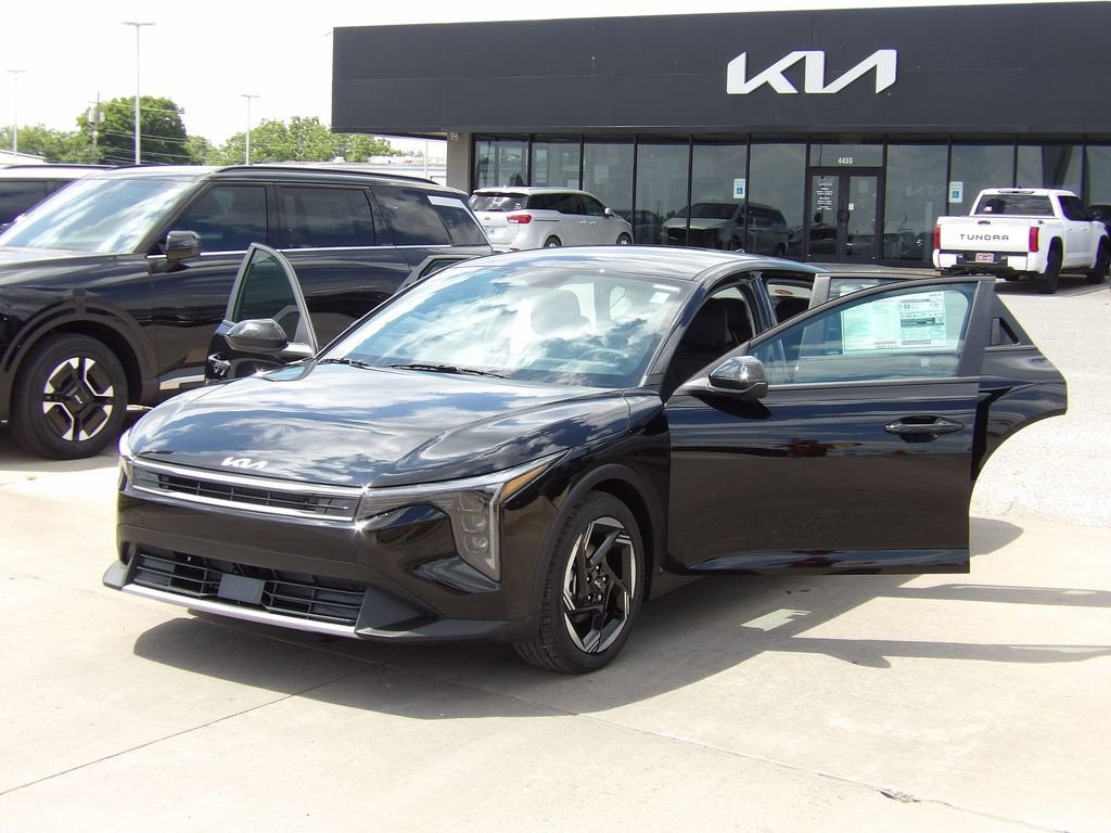 2026 Kia K4 EX
