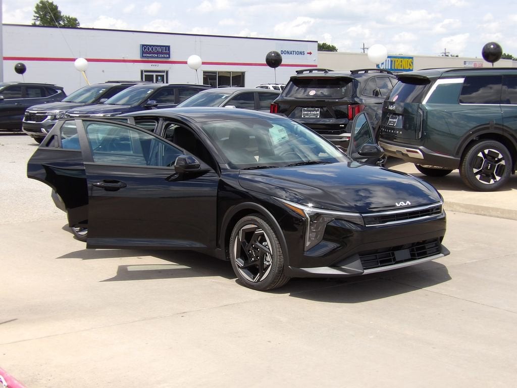 2026 Kia K4 EX