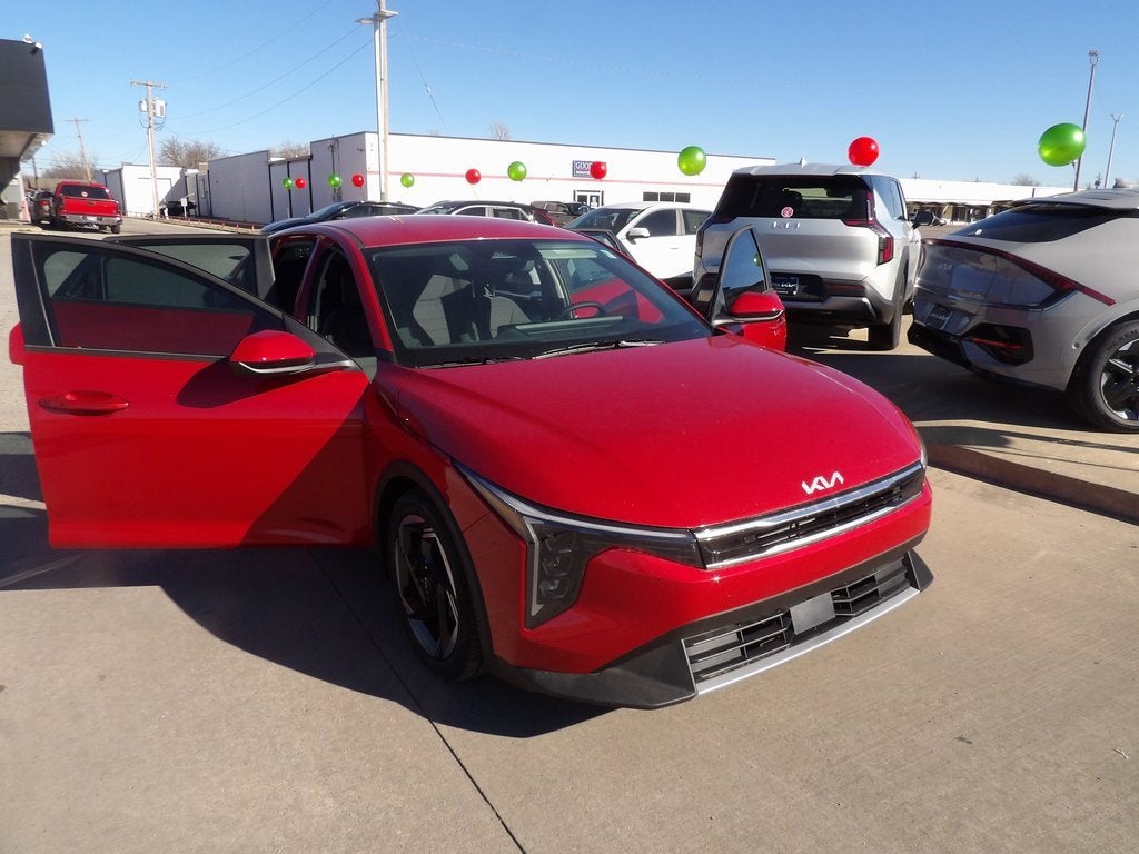 2025 Kia K4 EX